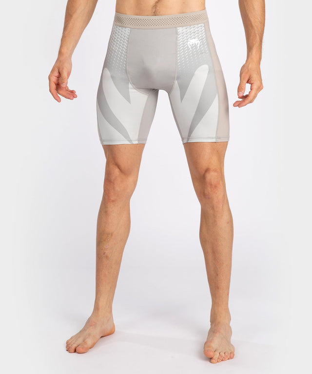 Venum Compression Shorts Attack - Weiss/Grau