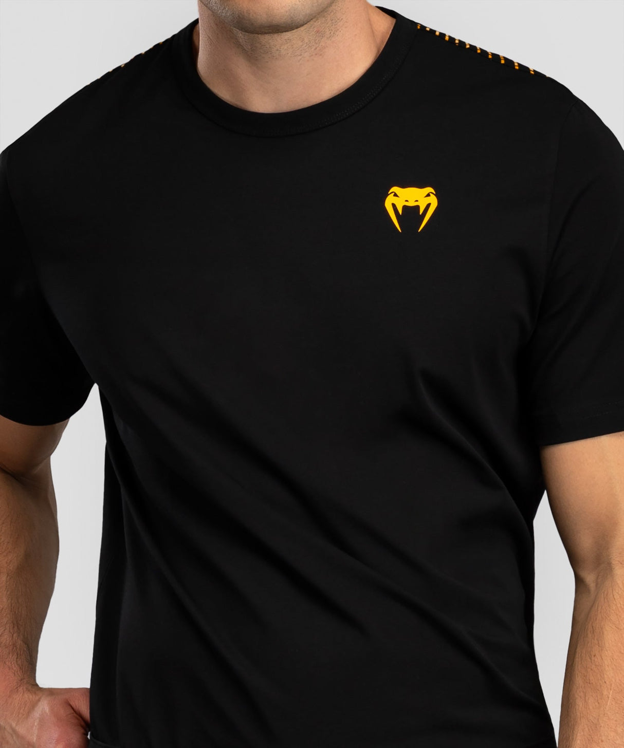 Venum T-Shirt Quetzal Fury – Schwarz/Rot