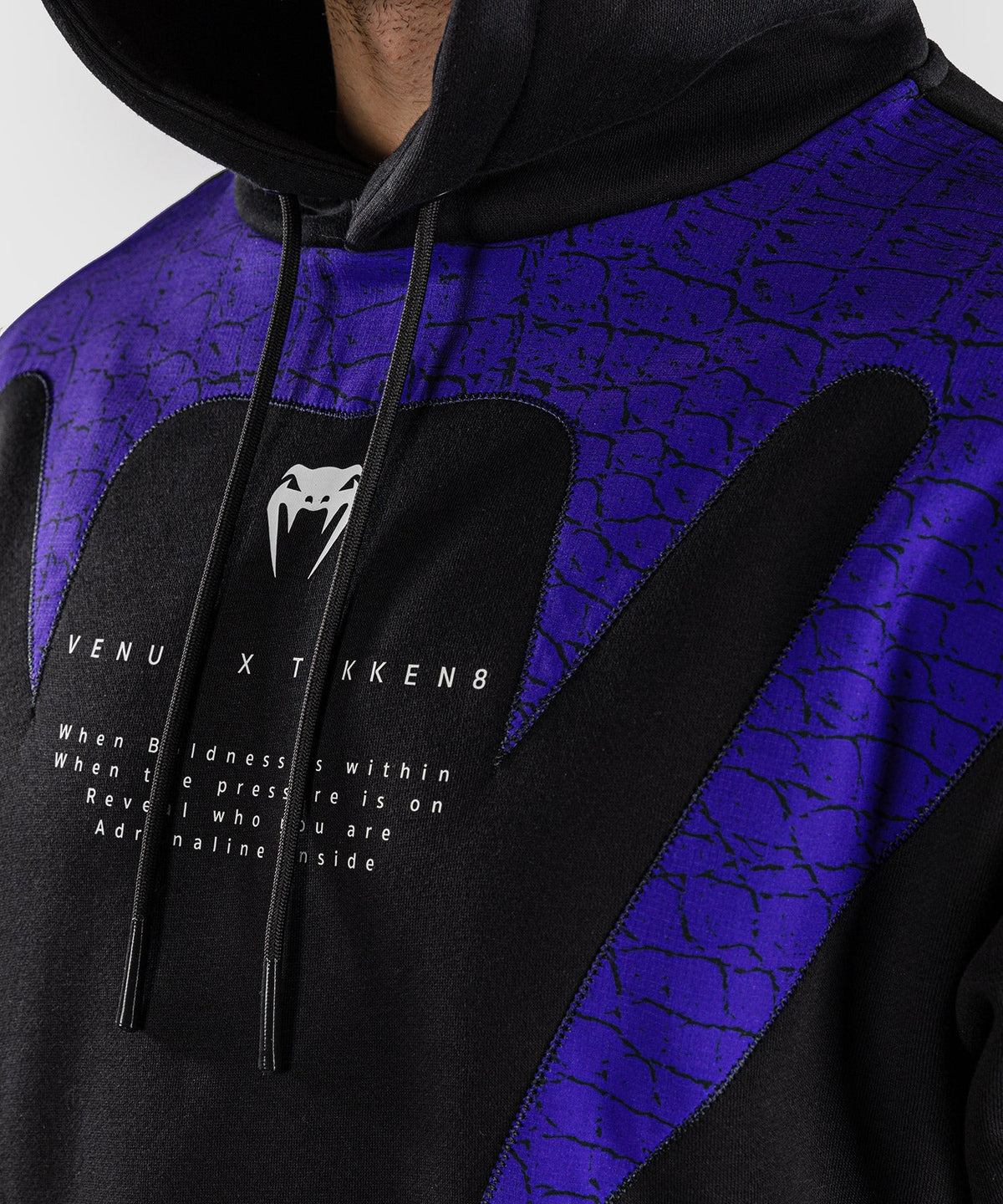 Venum Hoodie x TEKKEN 8 Kazuya - Schwarz/Lila