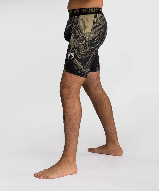 Venum Kompressionsshorts Invader – Schwarz/Sand