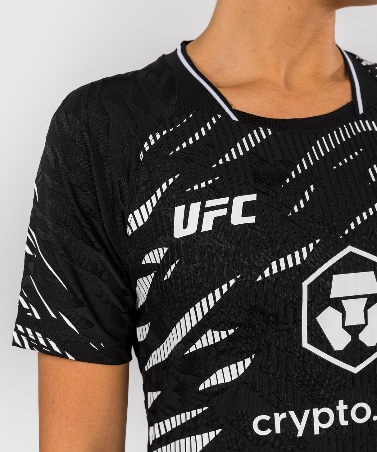 Venum UFC T-Shirt Fusion Fight Night Damen - Schwarz