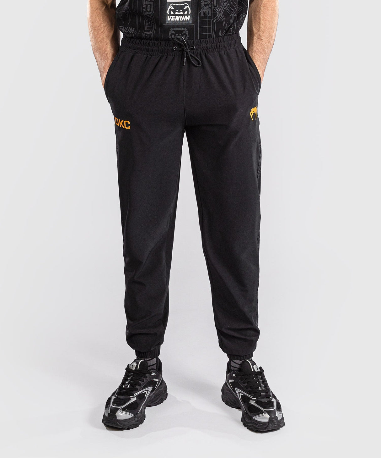 Venum Trainingsbroek Karate Combat – Schwarz/Grau