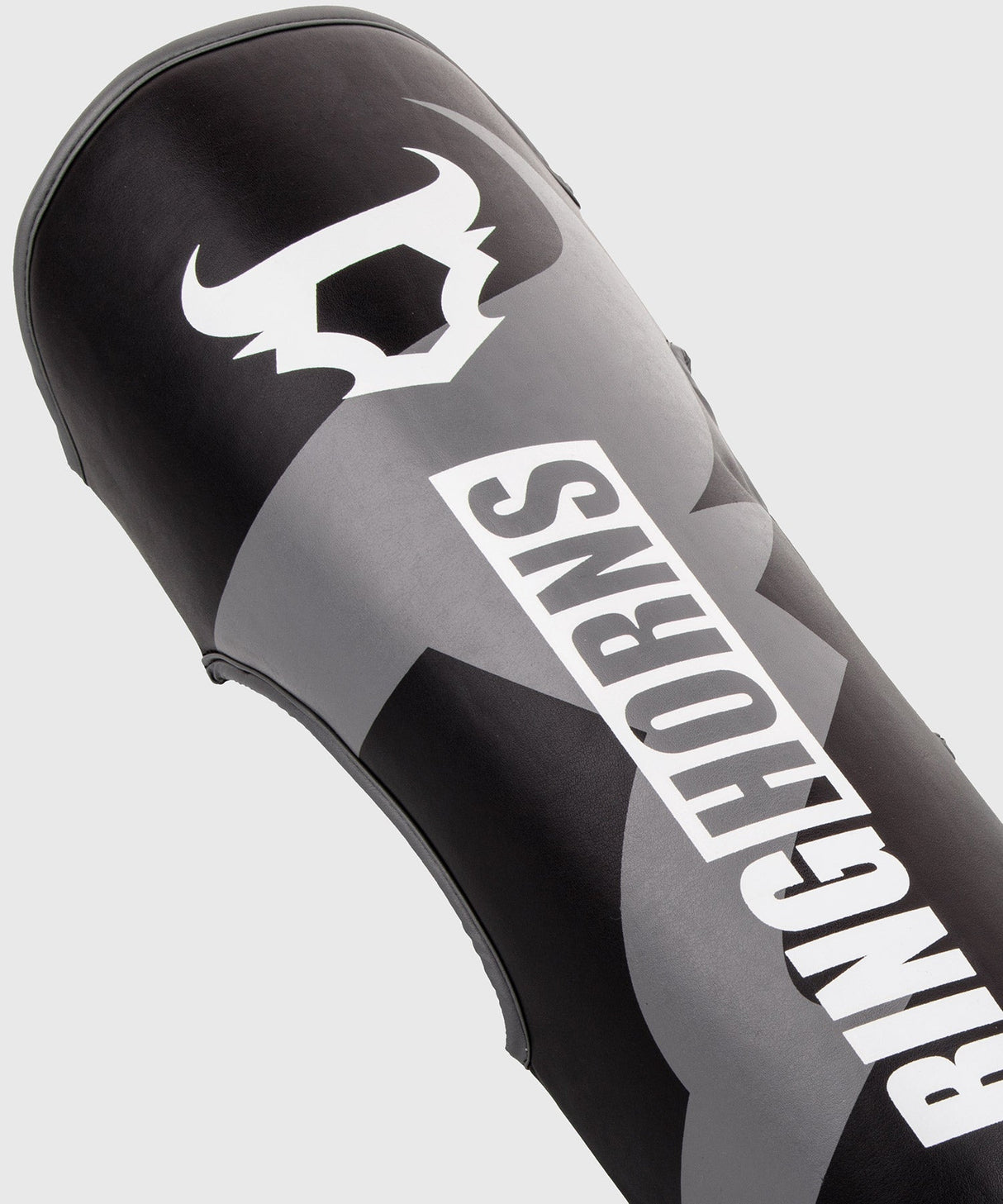 Ringhorns Schienbeinschoner Charger Schwarz