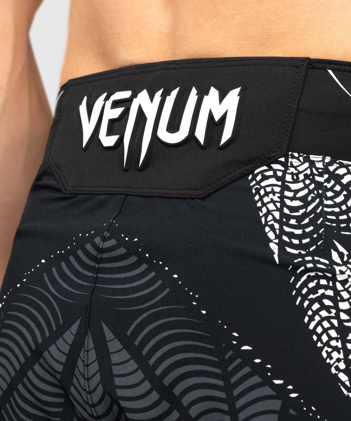 Venum UFC MMA Shorts Zenith Gladiator - Schwarz