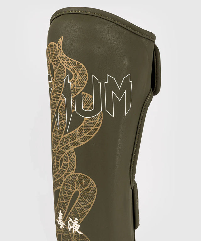 Venum Schienbeinschoner Serpenti - Kaki-Grün