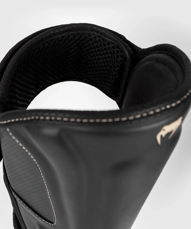 Venum Schienbeinschoner Impact Evo - Schwarz