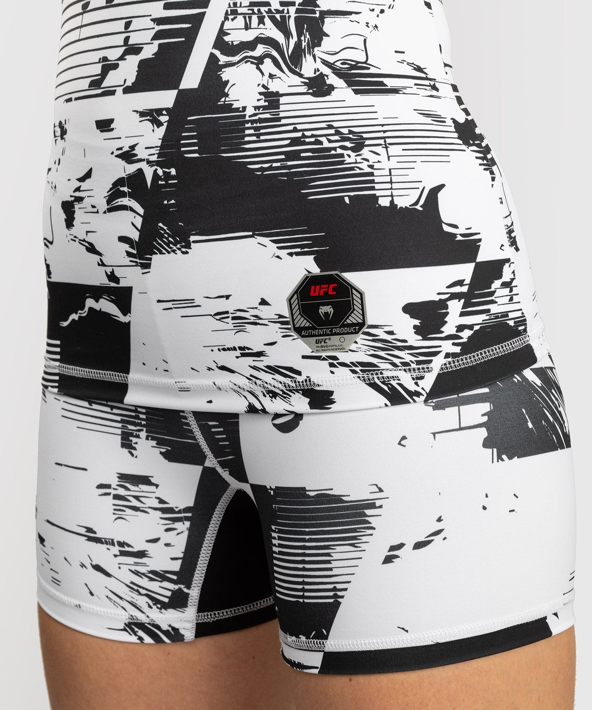 Venum UFC Rashguard Zenith Damen - Weiß