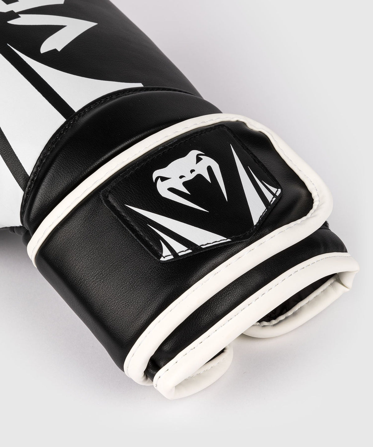 Venum Boxhandschuhe Challenger 2.5 - Schwarz/Weiß