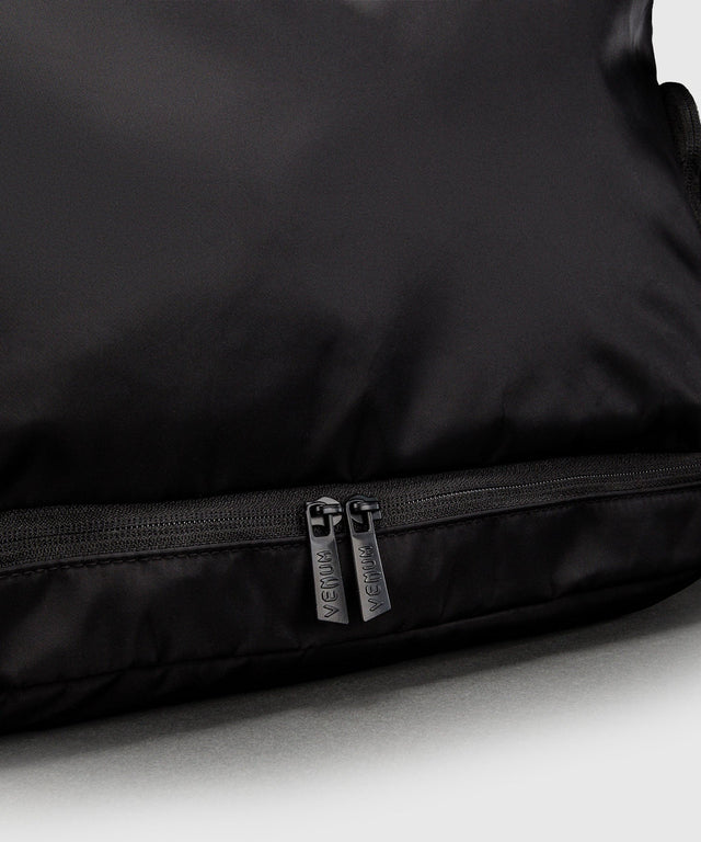 Venum Sporttasche Essential - Schwarz
