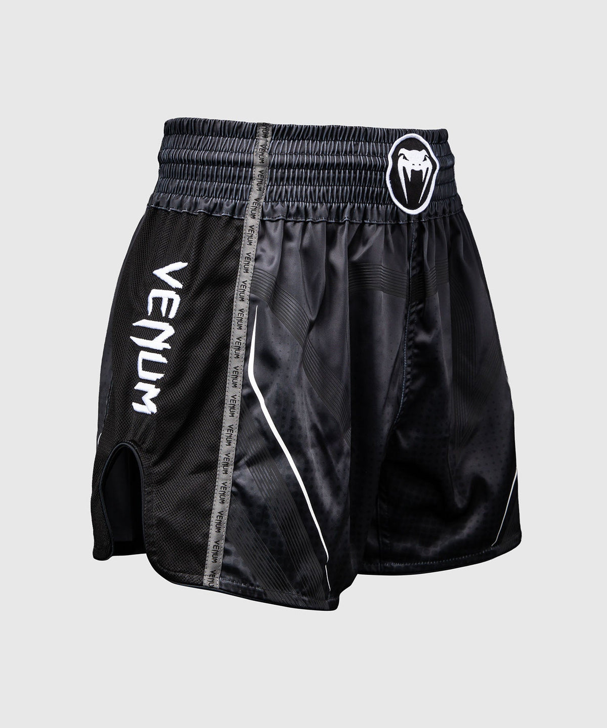 Venum Muay Thai Shorts Stealth - Schwarz/Weiß