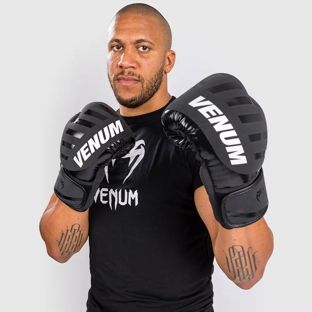 Venum Boxhandschuhe Challenger 3.0 Shockwave – Schwarz/Weiss