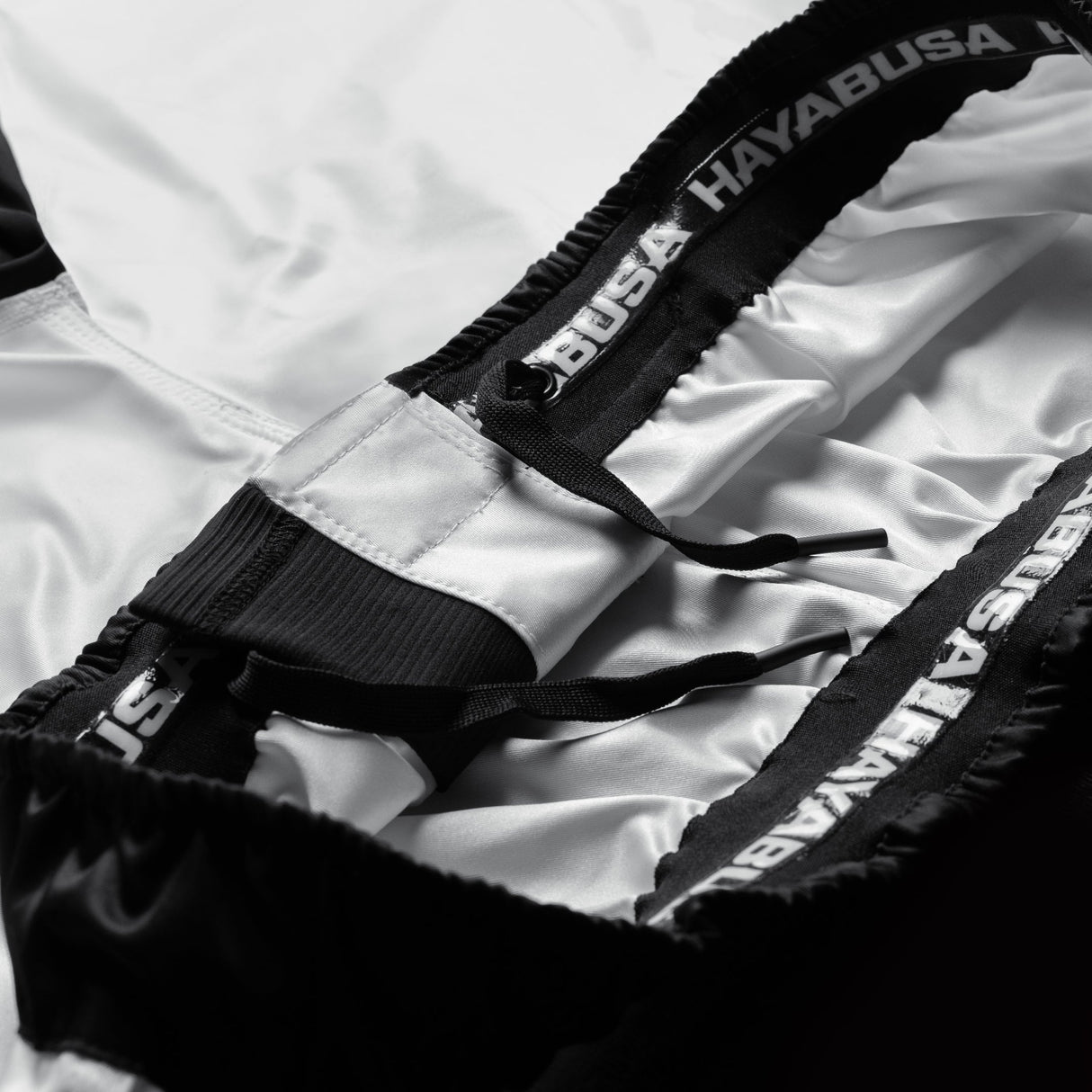 Hayabusa MMA Shorts Apex Lang - Off-White