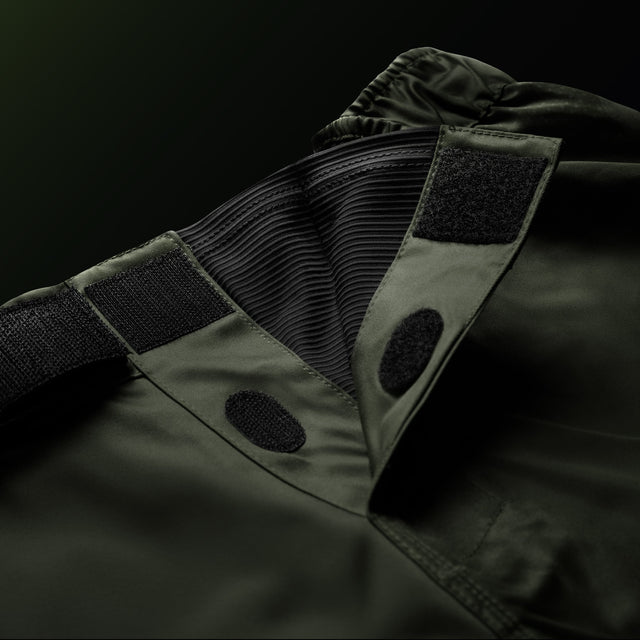 Hayabusa MMA-Shorts Core Mid - Dunkelgrün
