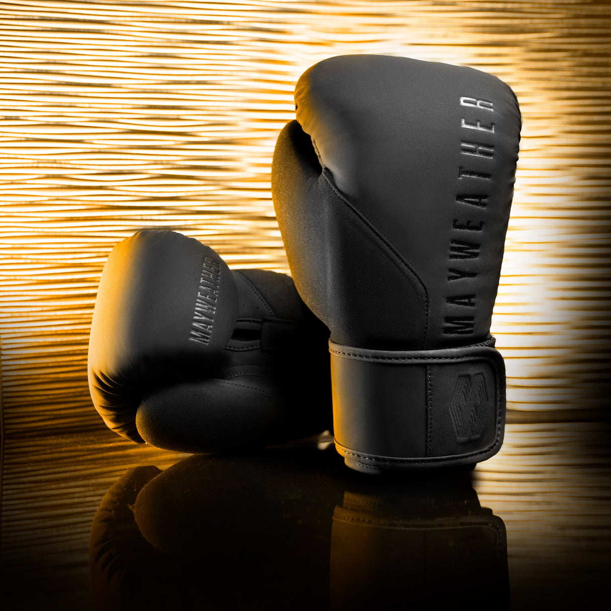 Hayabusa x Mayweather Boxhandschuhe Champ - Schwarz/Schwarz