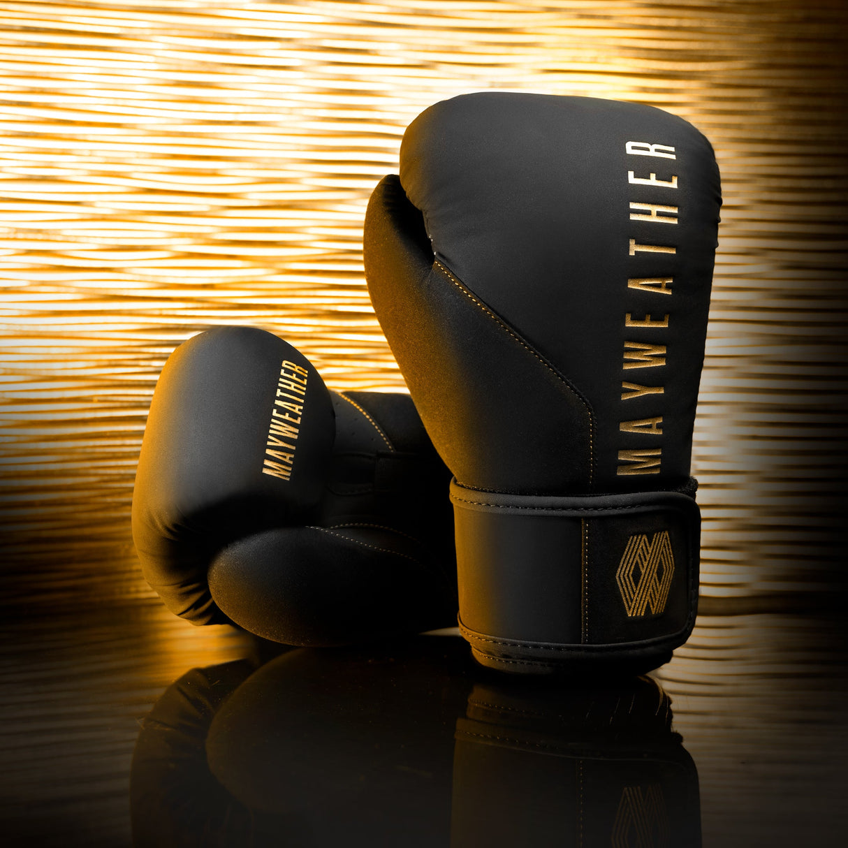 Hayabusa x Mayweather Boxhandschuhe Champ - Schwarz/Gold