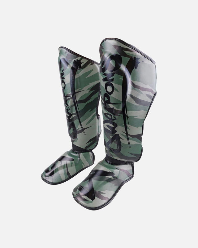 8 WEAPONS Schienbeinschoner Unlimited 2.0 - Woodland Camo