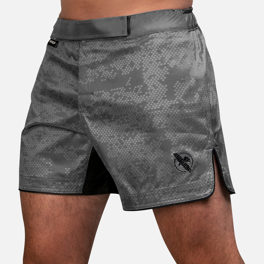Hayabusa MMA Shorts Hex Mid-Thigh - Grau