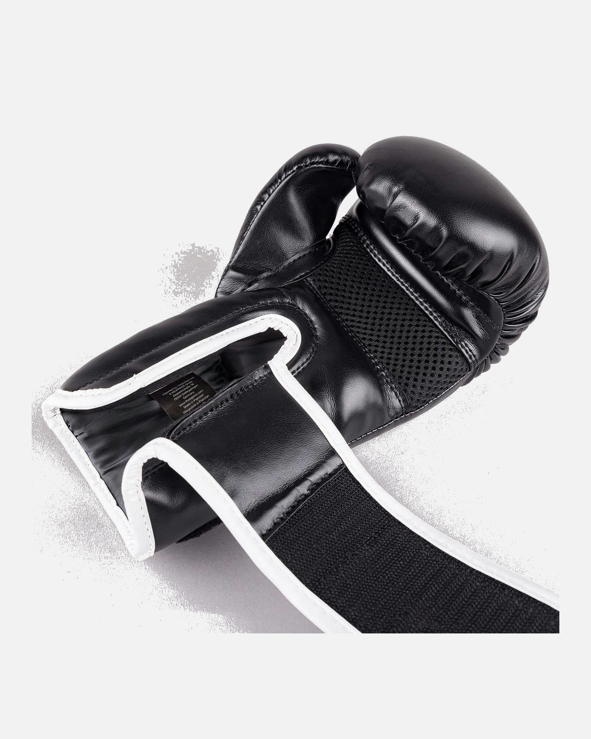 8 WEAPONS Boxhandschuhe Unlimited 2.0 - Schwarz/Weiß