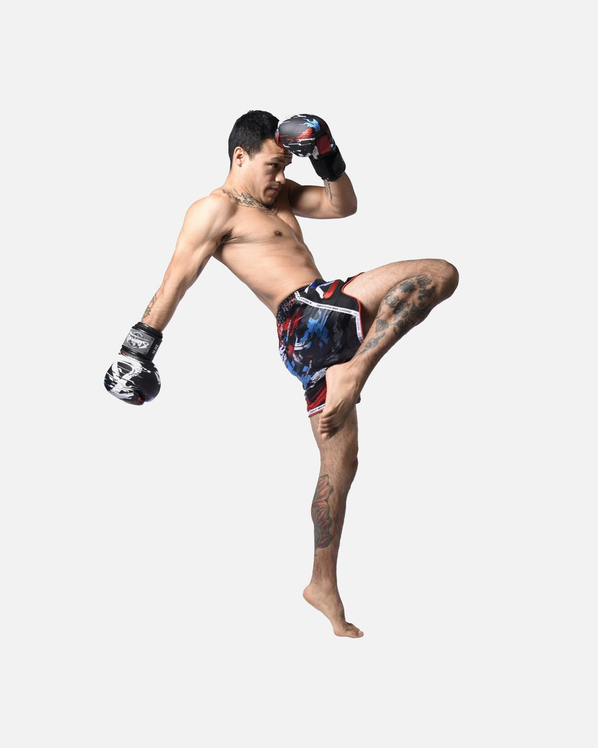 8 WEAPONS Muay Thai Shorts Cut Like A Blade 2.0 - Schwarz