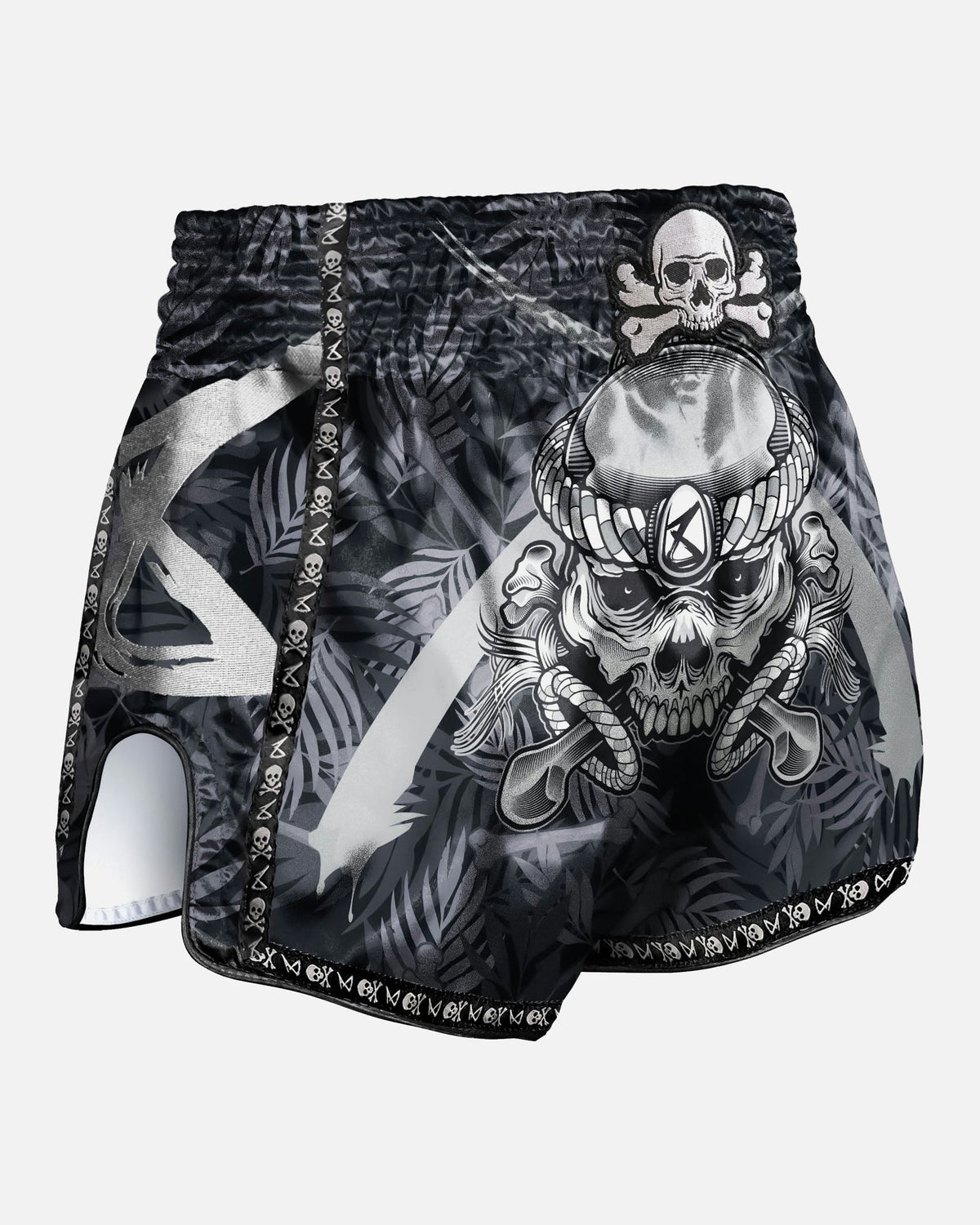 8 WEAPONS Muay-Thai-Shorts Bone Island - Schwarz