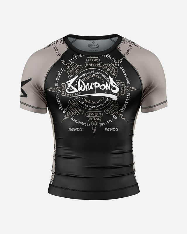 8 WEAPONS Rashguard 8 Ways Yant 2.0 - Schwarz/Sand