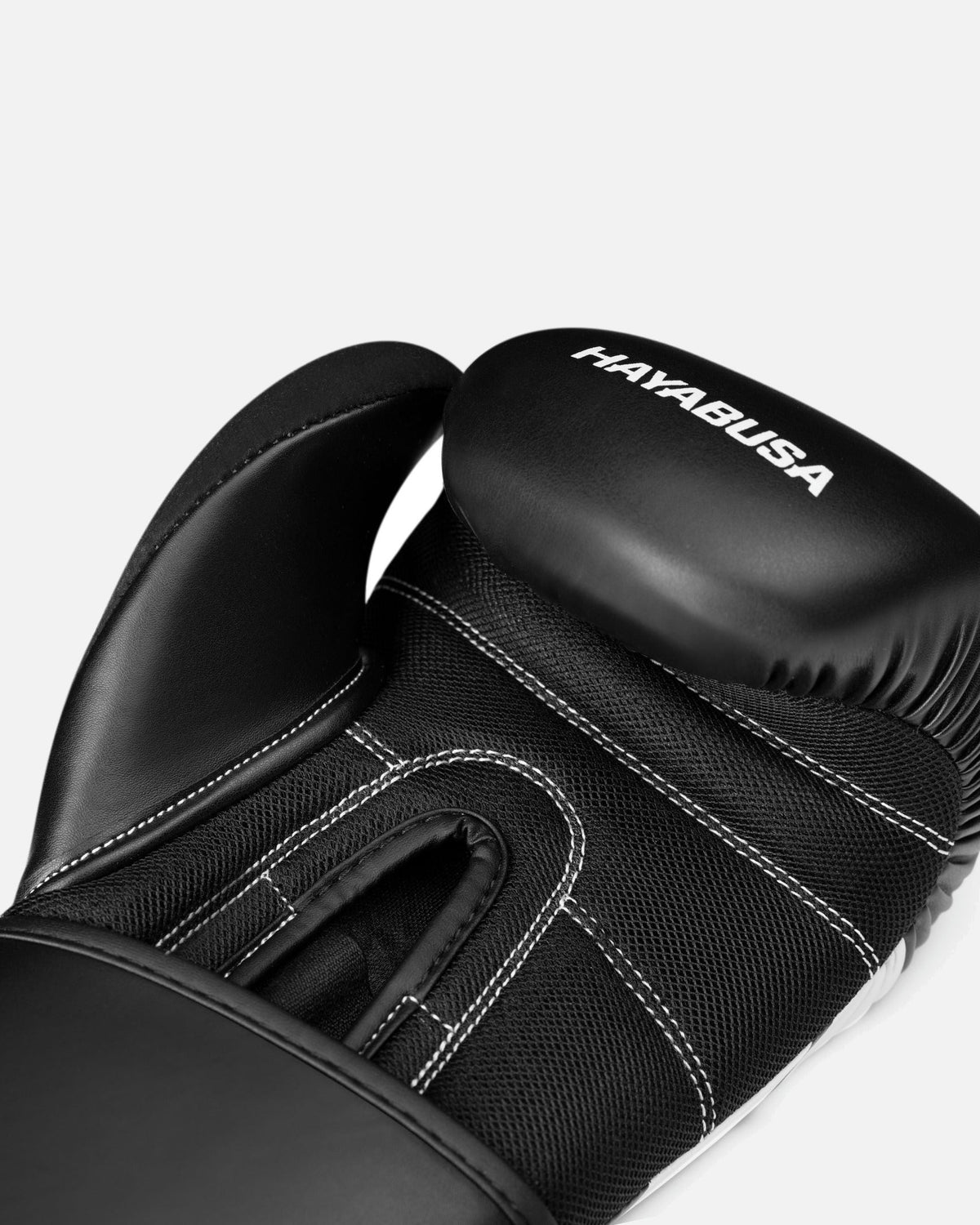 Hayabusa Boxhandschuhe S4 - Schwarz/Weiß