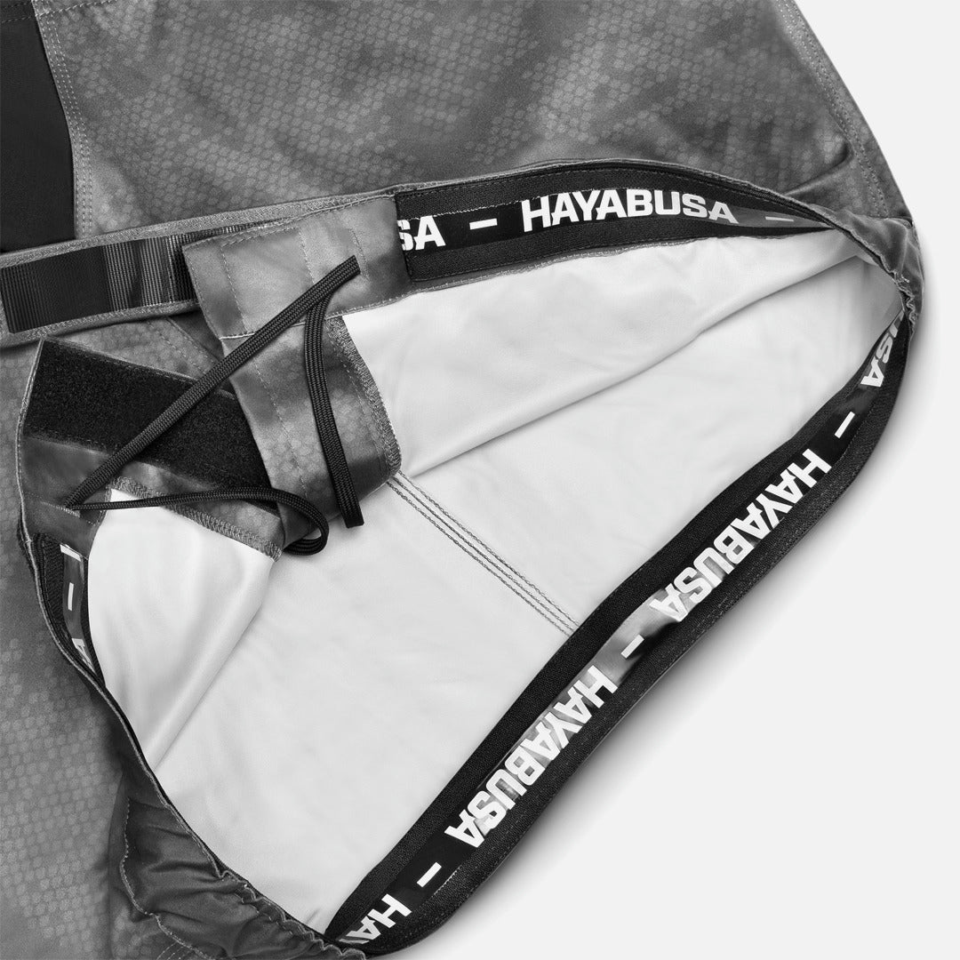 Hayabusa MMA Shorts Hex Mid-Thigh - Grau