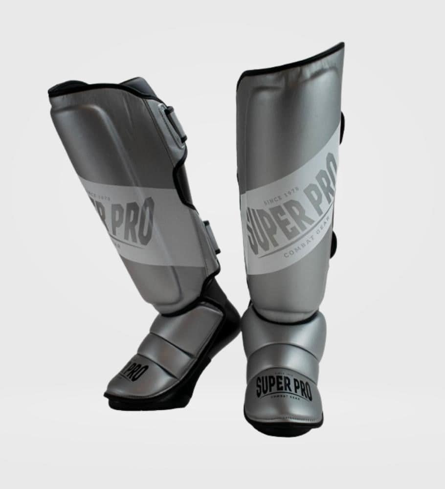 Super Pro Schienbeinschoner Rebel - Silber/Weiss - The Fight Company Deutschland