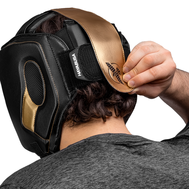 Hayabusa Kopfschutz T3 mit Wangenschutz - Schwarz/Gold