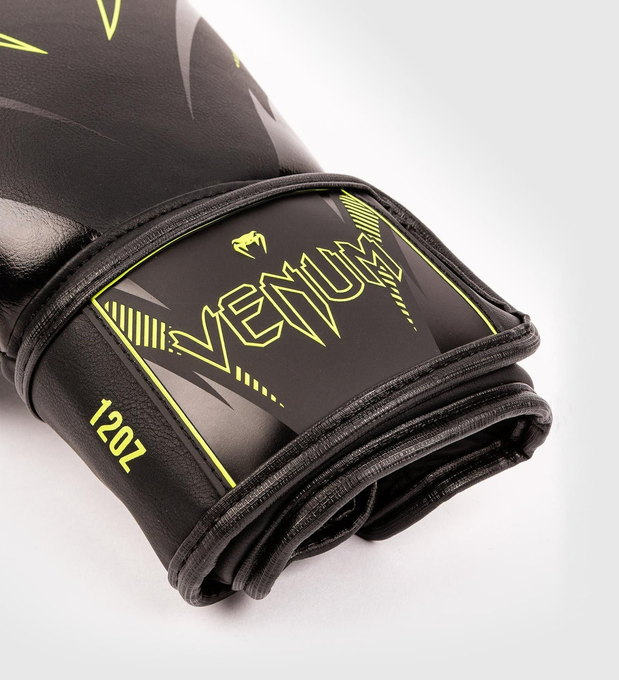 Venum (Kick)Bokshandschoenen Impact - Zwart/Neo Geel - (Kick)Bokshandschoenen