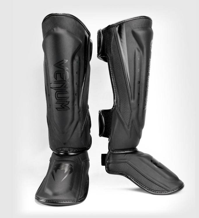 Venum Schienbeinschoner Elite Evo - Schwarz/Schwarz - The Fight Company Deutschland