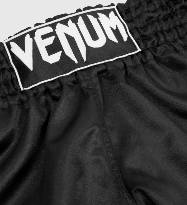 Venum Muay Thai Shorts Classic - Schwarz/Weiss - The Fight Company