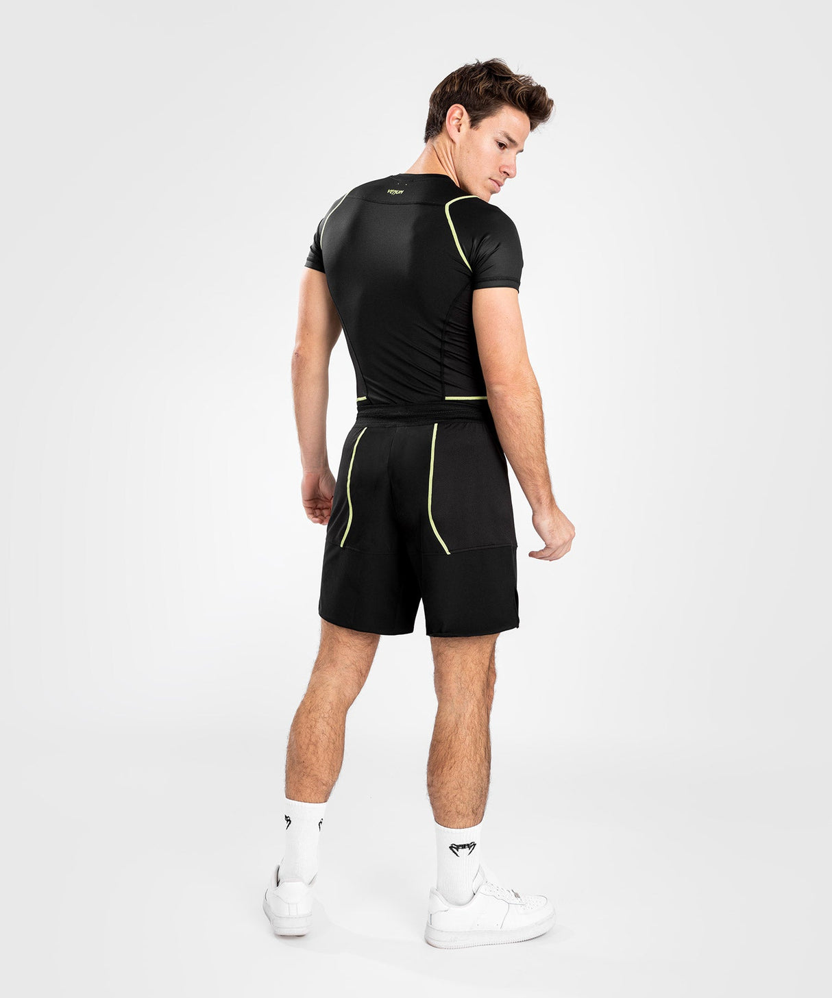 Venum MMA Shorts Fusion 2.0 - Schwarz/Gelb - The Fight Company Deutschland