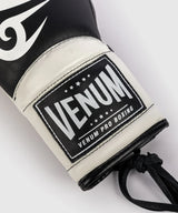 Venum Boxhandschuhe Giant 2.0 Mike Tyson Pro mit Schnürverschluss – Schwarz/Weiss