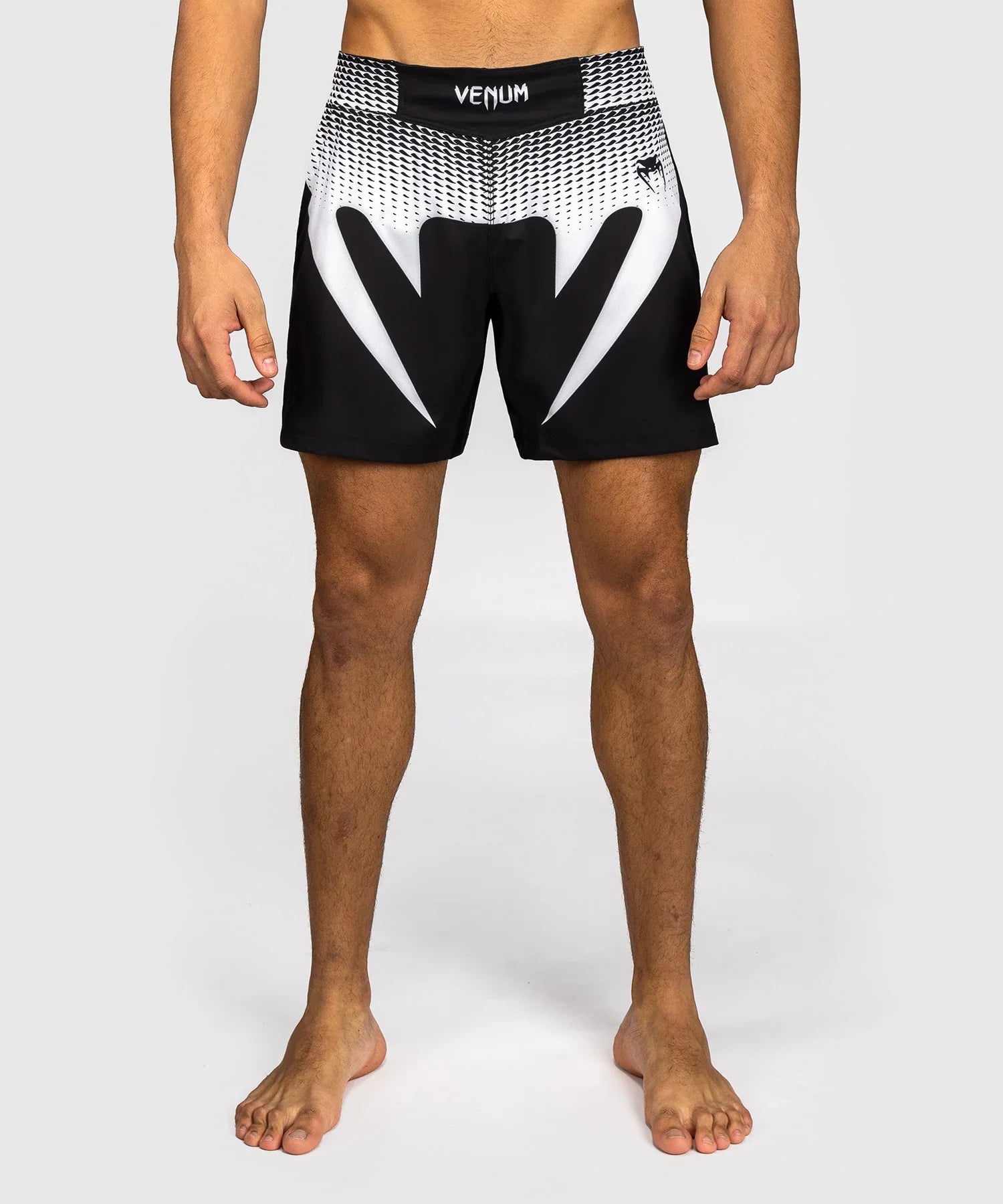 Venum No Gi MMA Shorts – Schwarz/Weiss