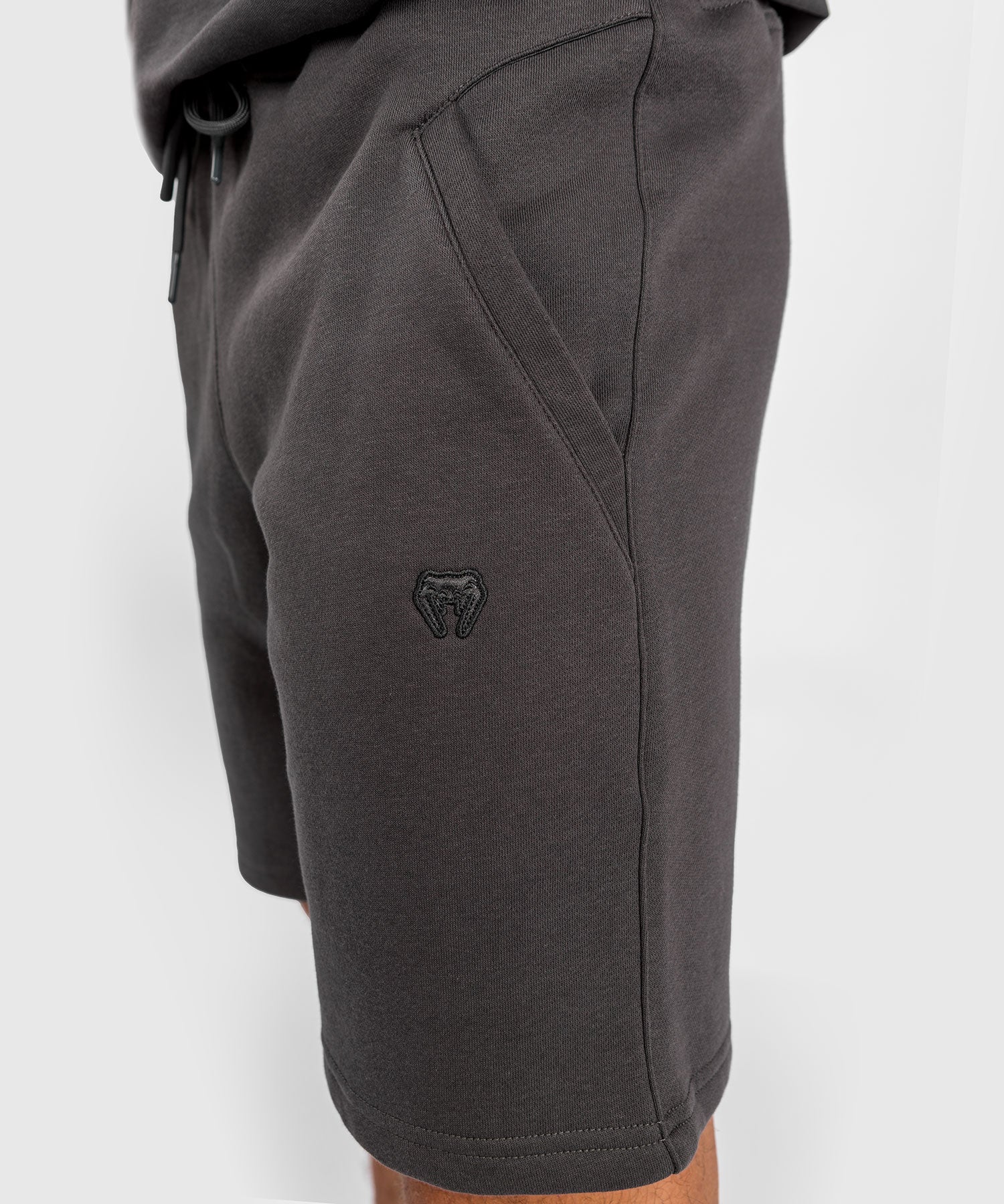 Venum Trainingsshorts Silent Power - Grau