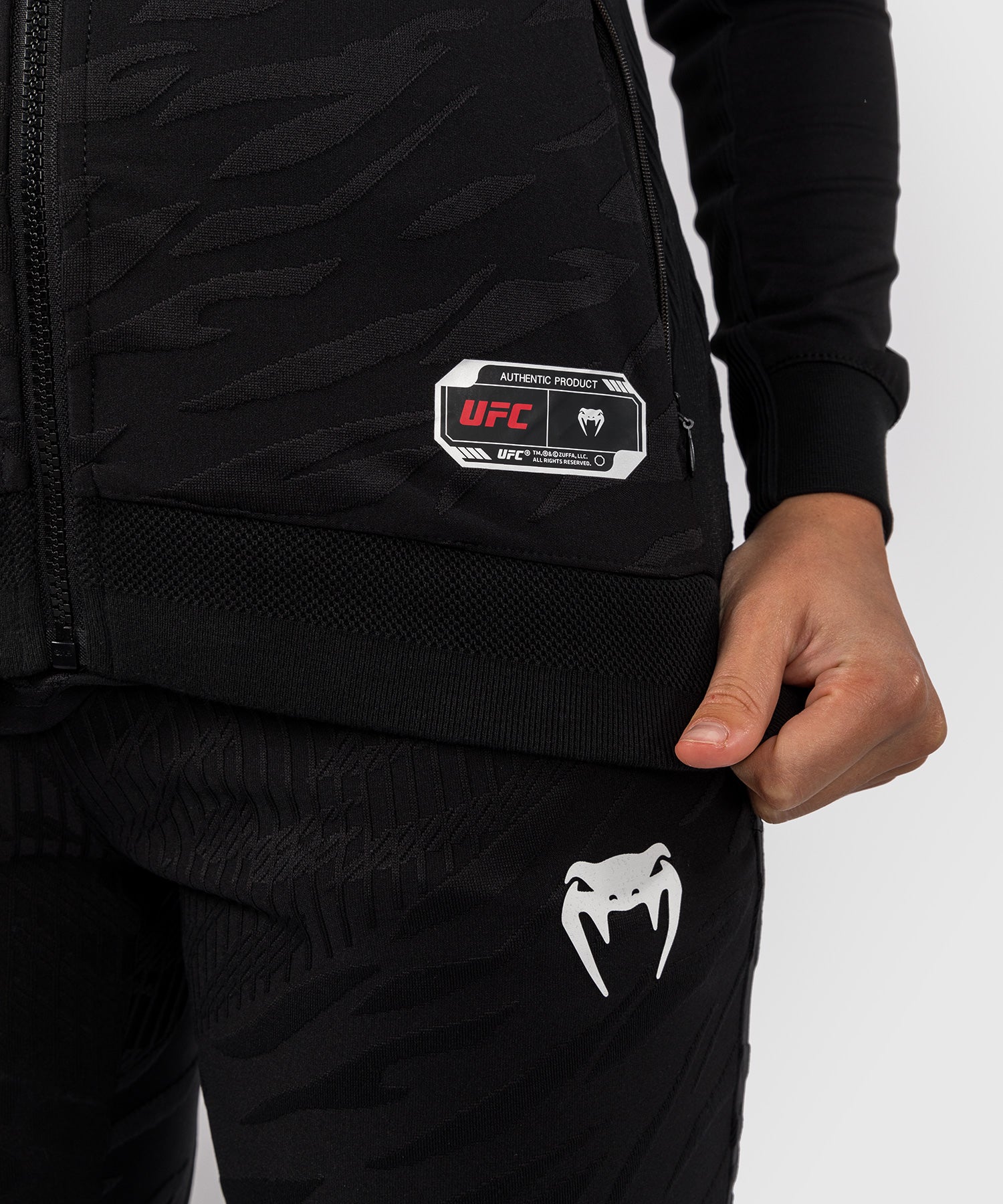 Venum UFC Hoodie Fusion Damen by Authentic Fight - Schwarz