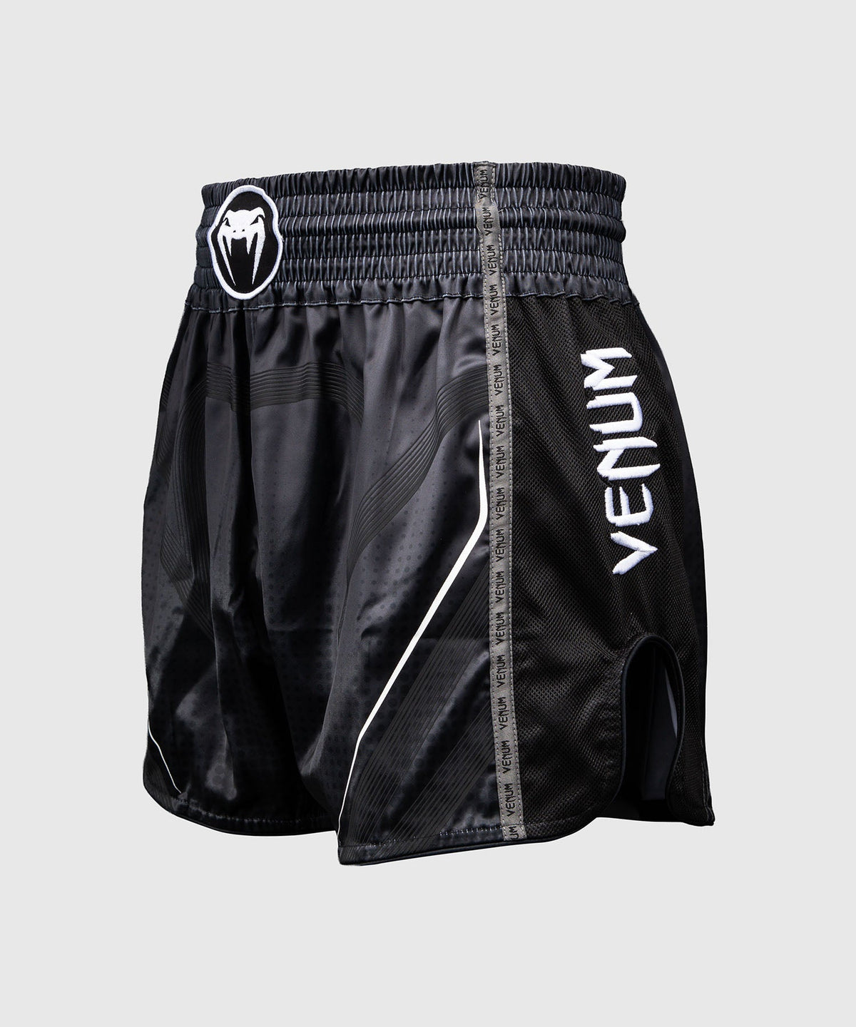 Venum Muay Thai Shorts Stealth - Schwarz/Weiß