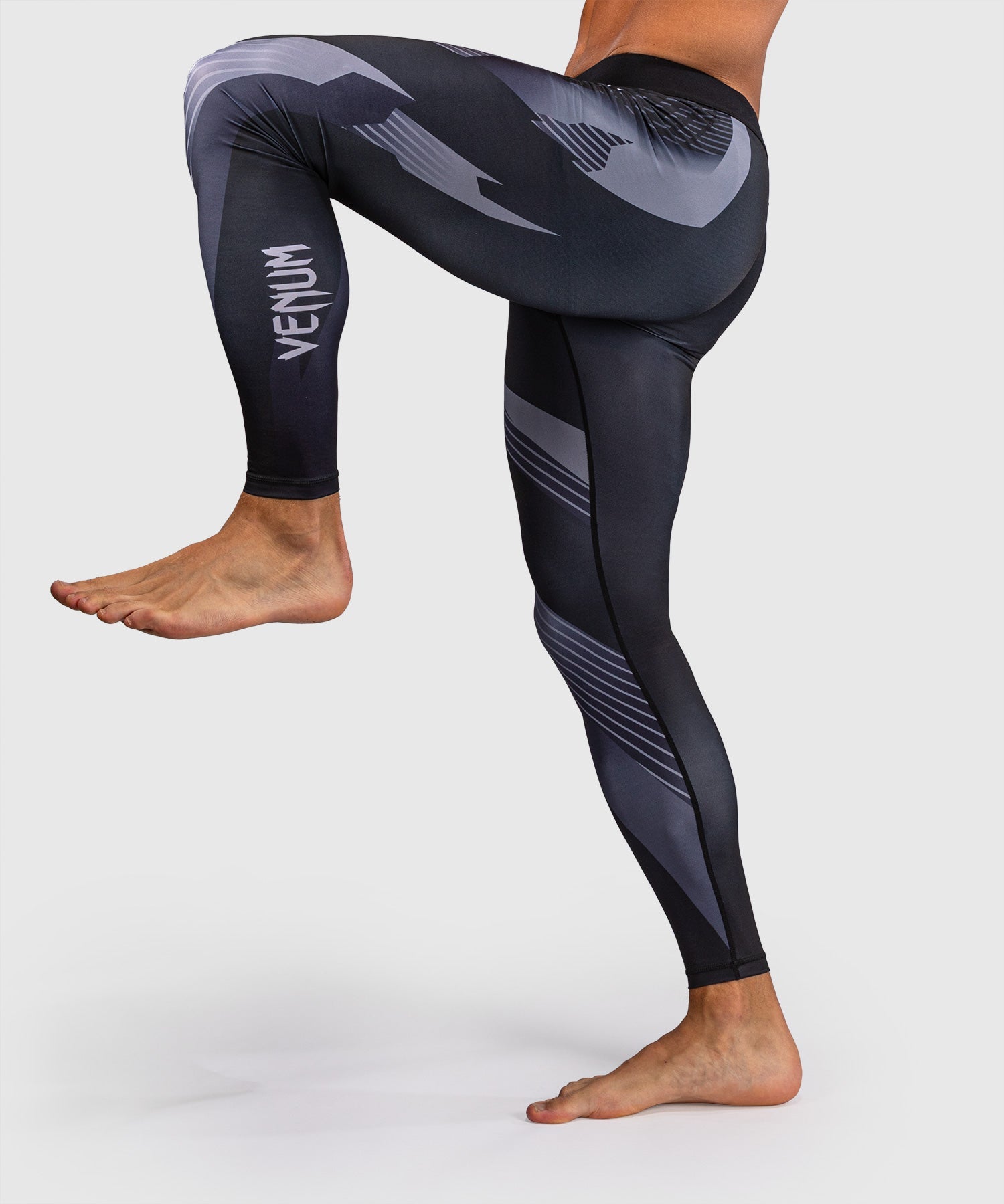 Venum Kompressionsshorts No-Gi 6.0 - Schwarz/Weiß