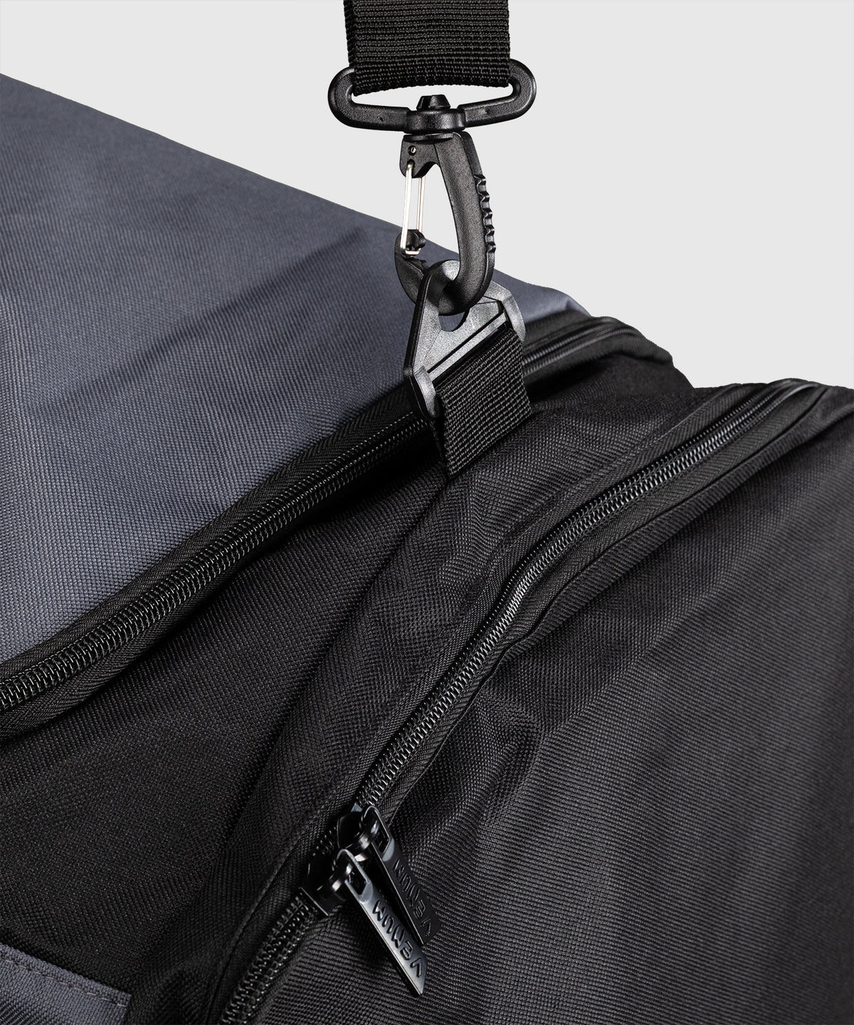 Venum Sporttas Essential L – Grau/Schwarz