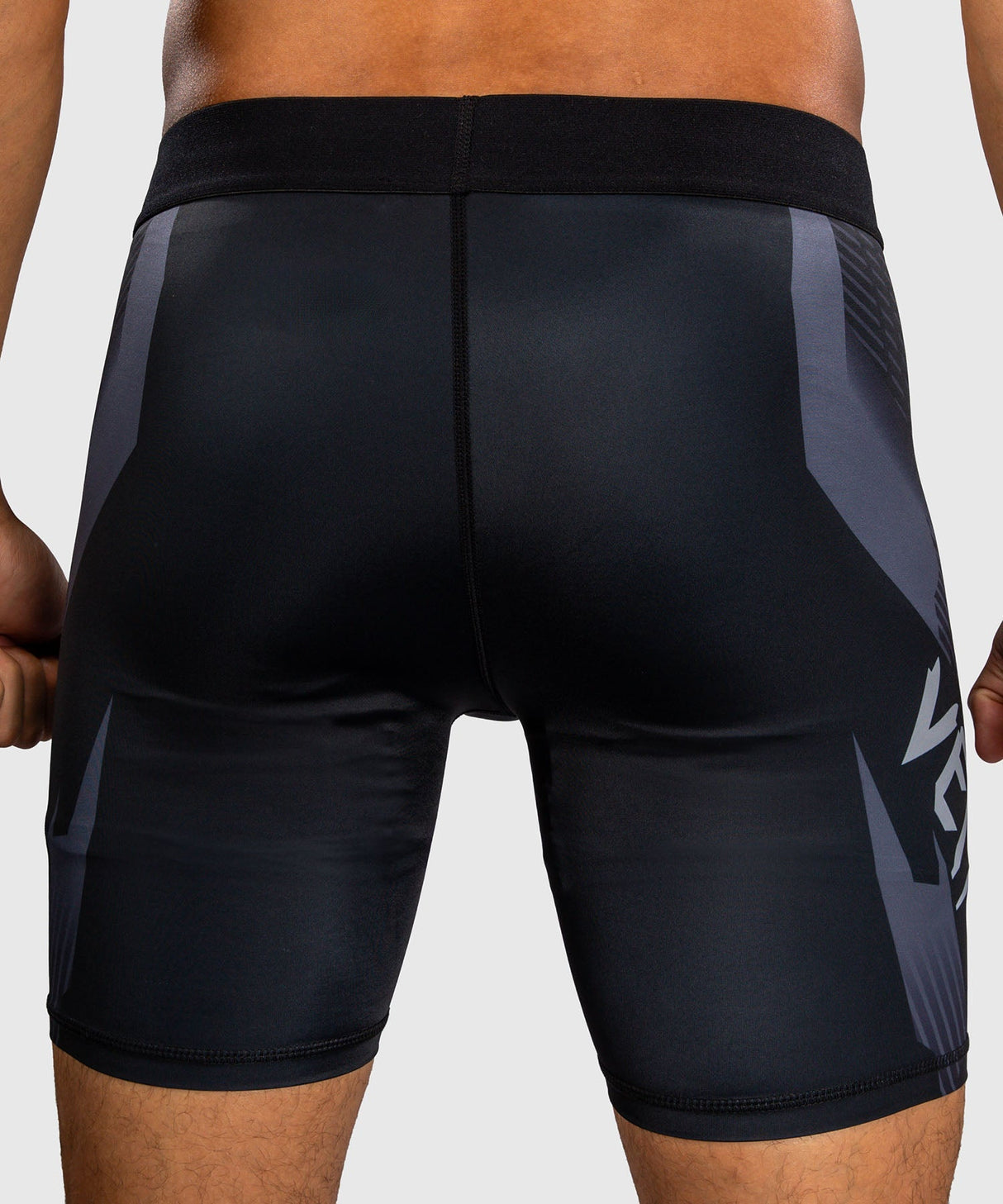 Venum Kompressionsshorts No-Gi 6.0 – Schwarz/Grau
