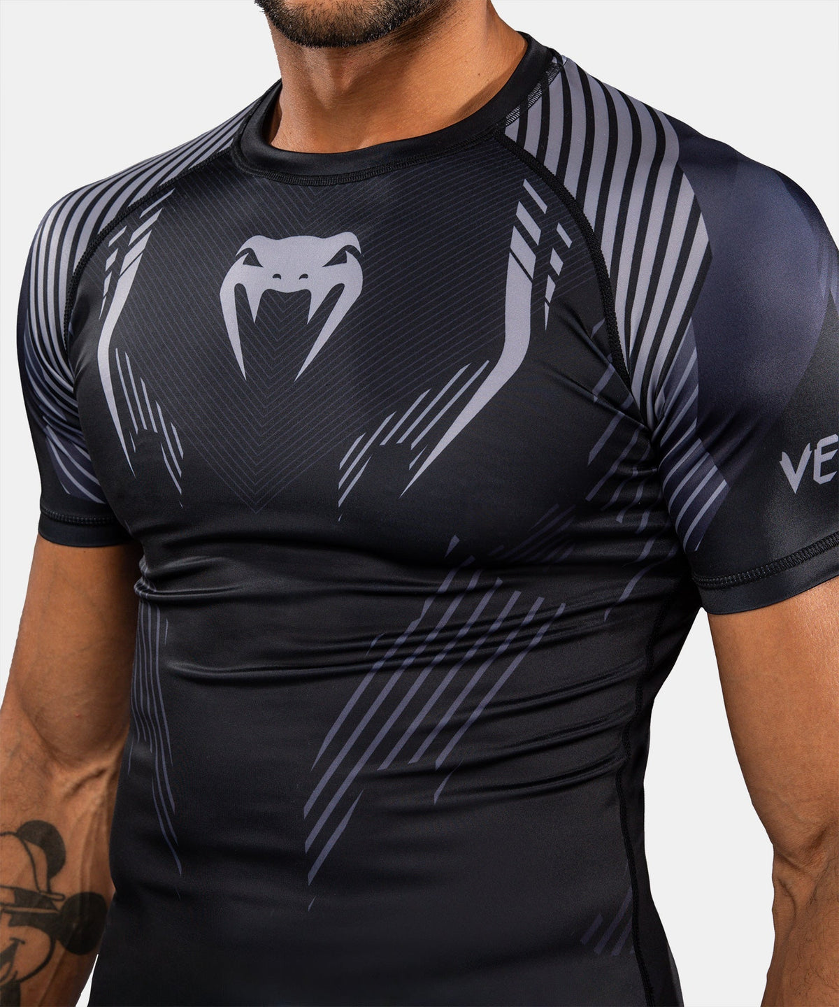 Venum Rashguard No-Gi 6.0 Kurzarm – Schwarz/Grau