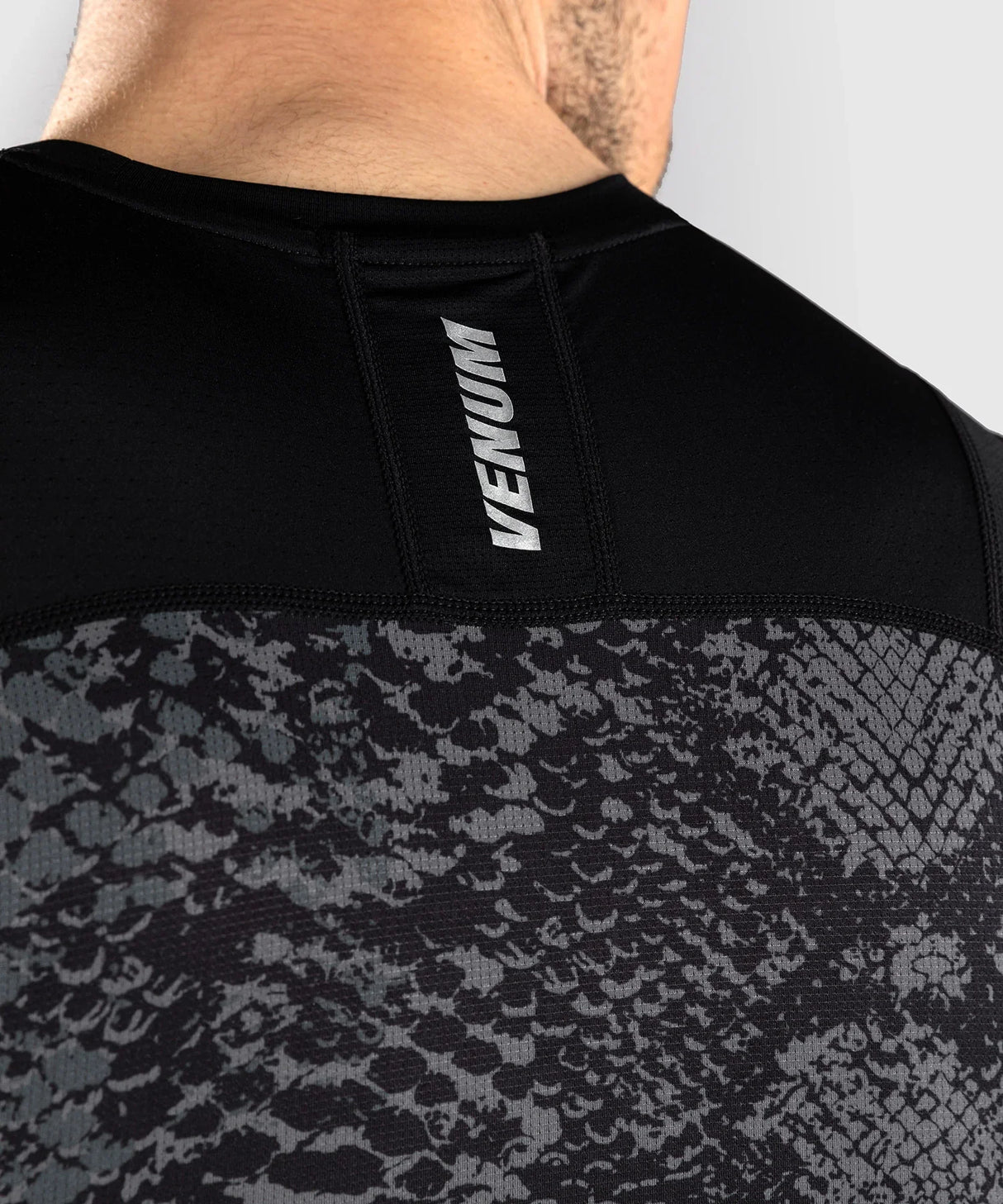Venum Rashguard Ärmellos G-Fit Scales – Schwarz/Grau