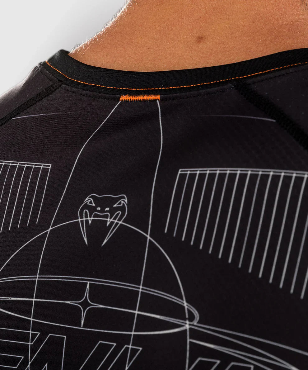 Venum Rashguard Kurzarm Eclipse – Schwarz