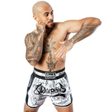 8 WEAPONS Muay Thai Shorts Carbon Sak Yant Tigers - Weiß