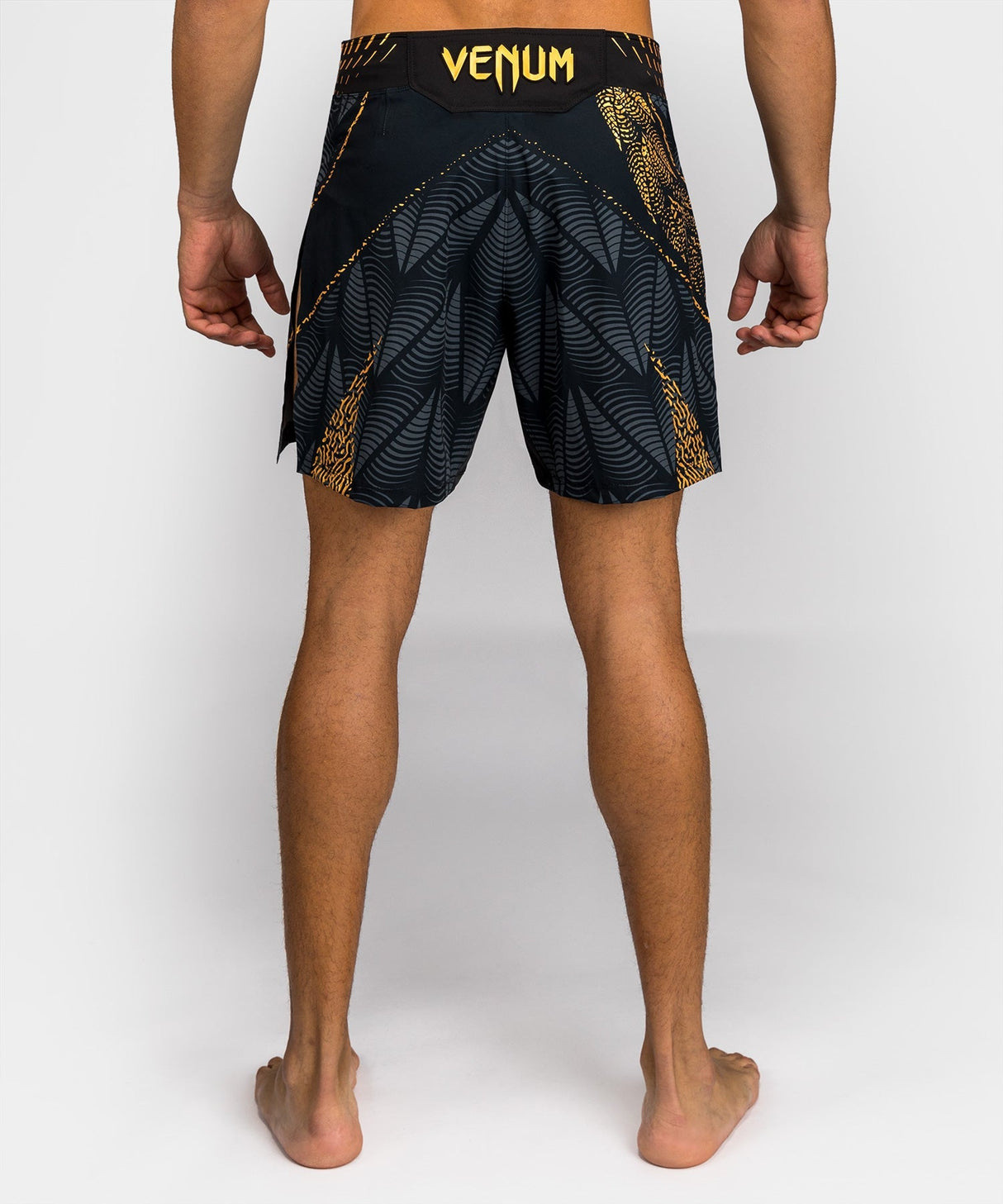 Venum UFC MMA-Shorts Zenith Gladiator - Schwarz