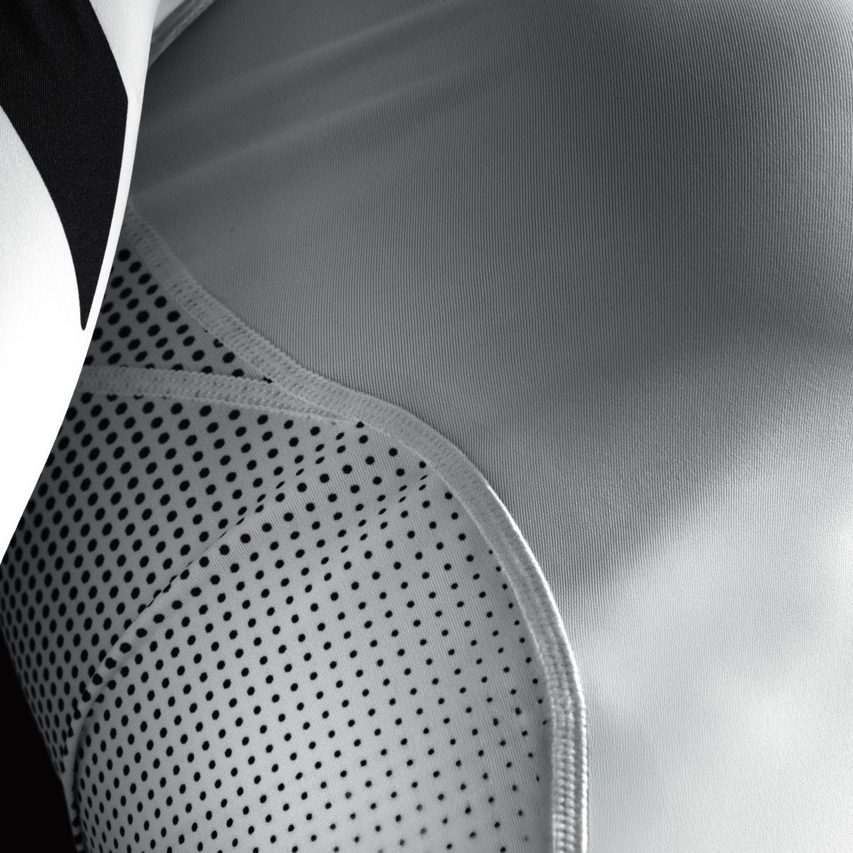 Hayabusa Rashguard Pro Ranked Kurzarm Damen - Weiß
