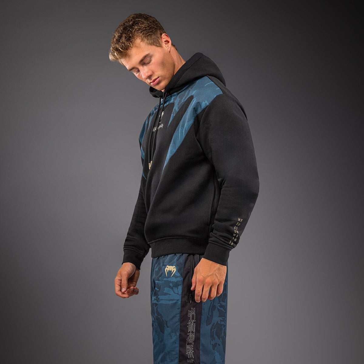 Venum Hoodie x Jujutsu Kaisen Fushiguro - Schwarz/Blau