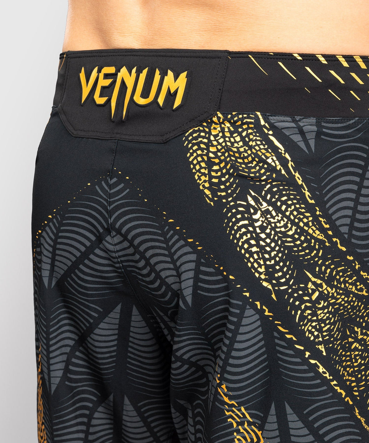 Venum UFC MMA Shorts Zenith by Authentic Fight - Schwarz