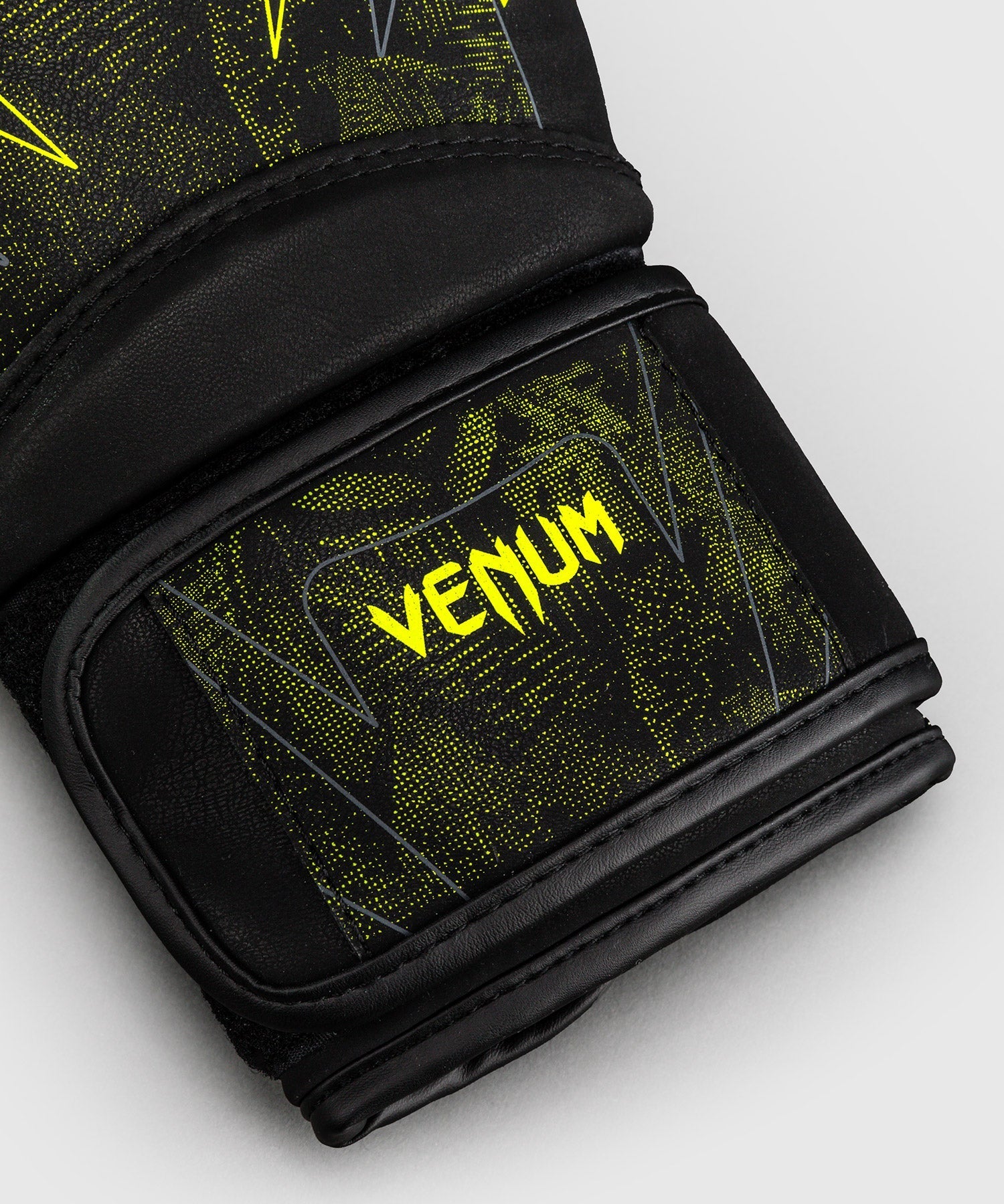Venum Boxhandschuhe Impact Amazonia Reborn - Schwarz/Grün
